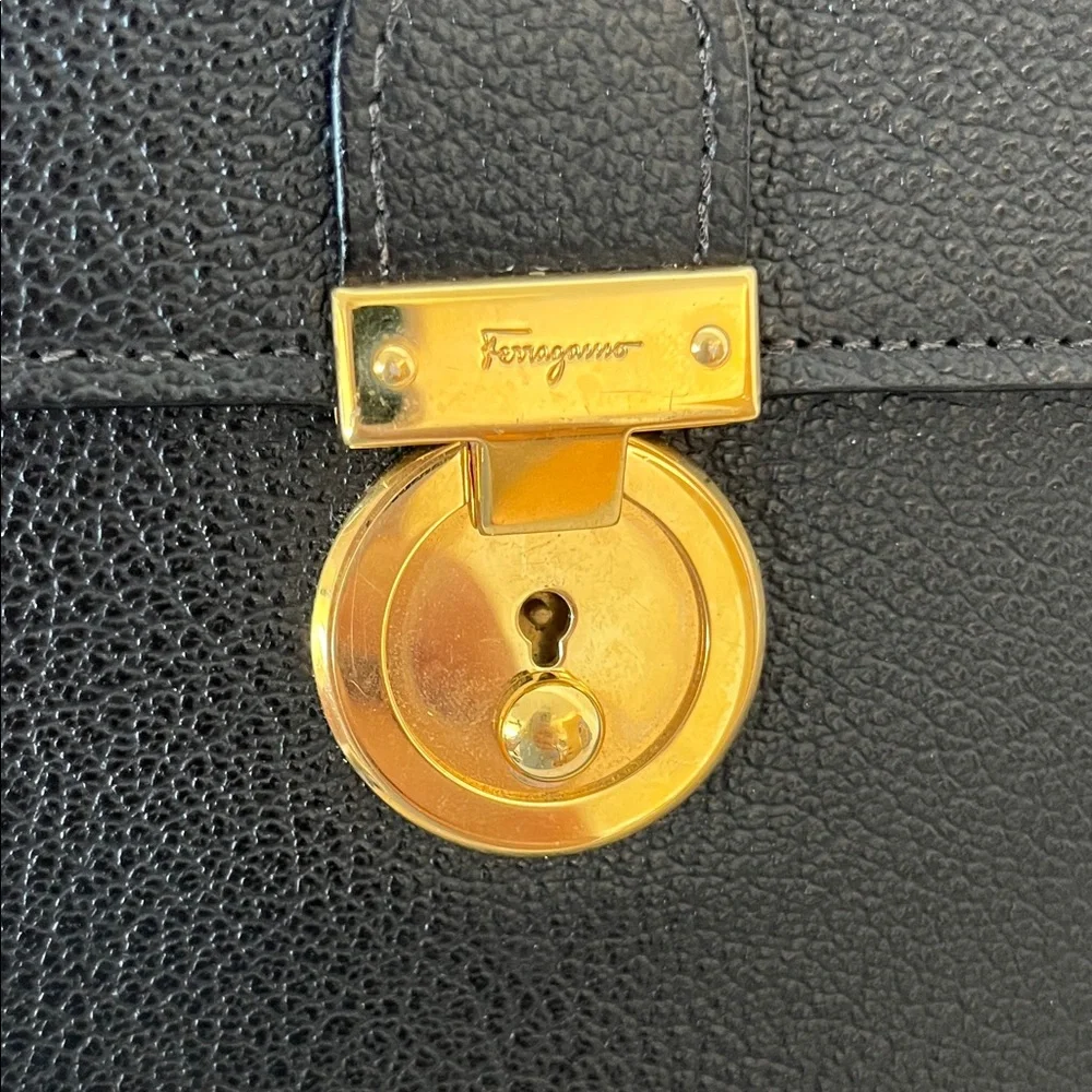 Ferragamo Vintage Black Leather Locking Portfolio/Wristlet Unisex